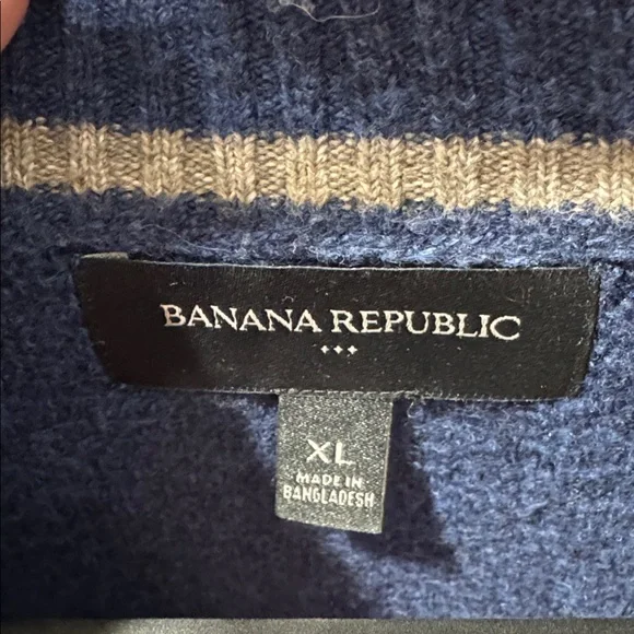 Banana Republic Factory Men's Sweater - Picture 3 of 6